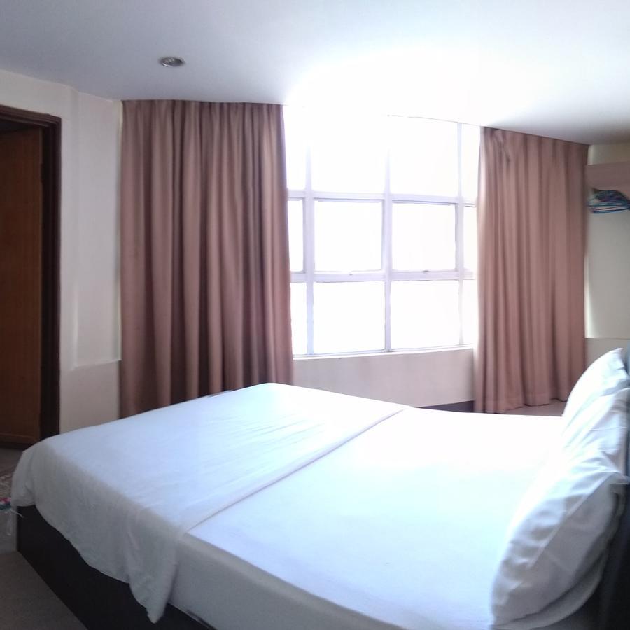 Starview Hotel Lumut Eksteriør bilde