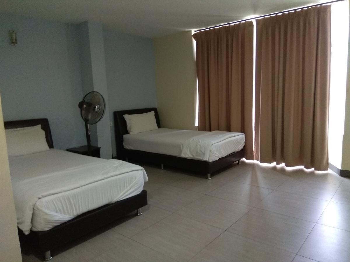 Starview Hotel Lumut Eksteriør bilde